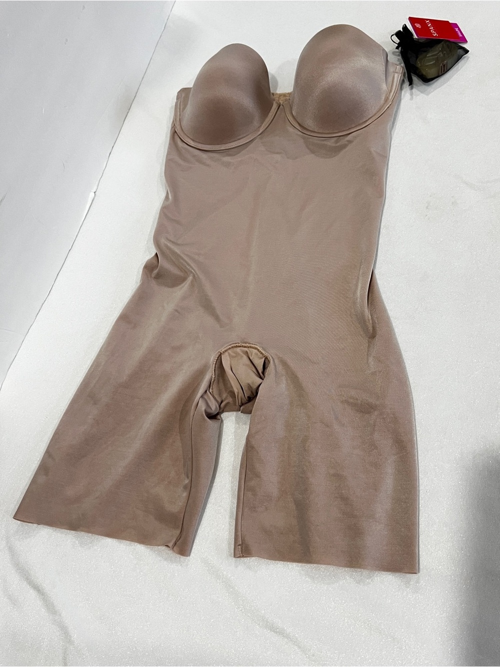 Spanx Suit Your Fancy Strapless Mid-Thigh Bodysuit Size Medium Color Champagne
